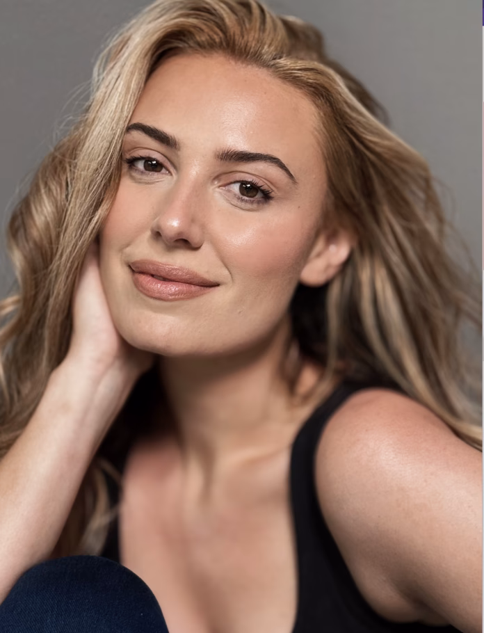Victoria Lyn - Profile Photo